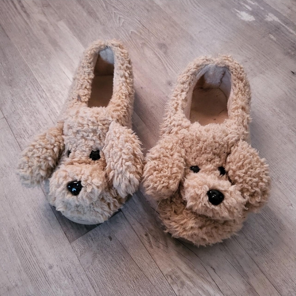 SHEIN Tan Dog Plush Slippers